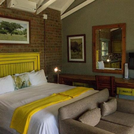 Chameleon Bush Lodge Hammanskraal Kültér fotó