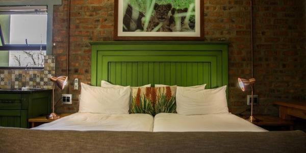 Chameleon Bush Lodge Hammanskraal Kültér fotó