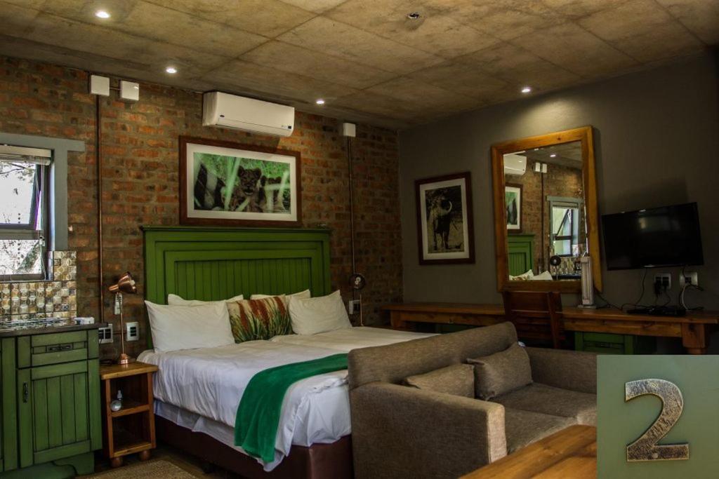 Chameleon Bush Lodge Hammanskraal Kültér fotó